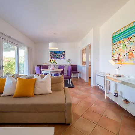 Miriam - Klodge Villa Olbia