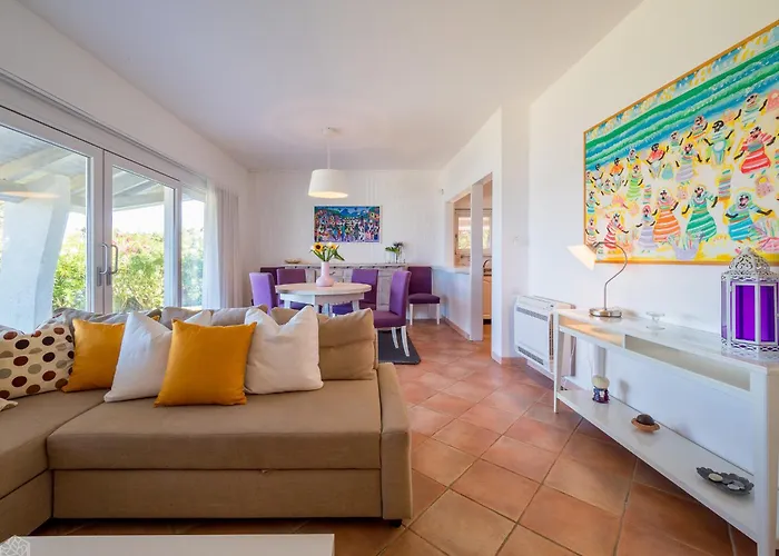 Miriam - Klodge Villa Olbia